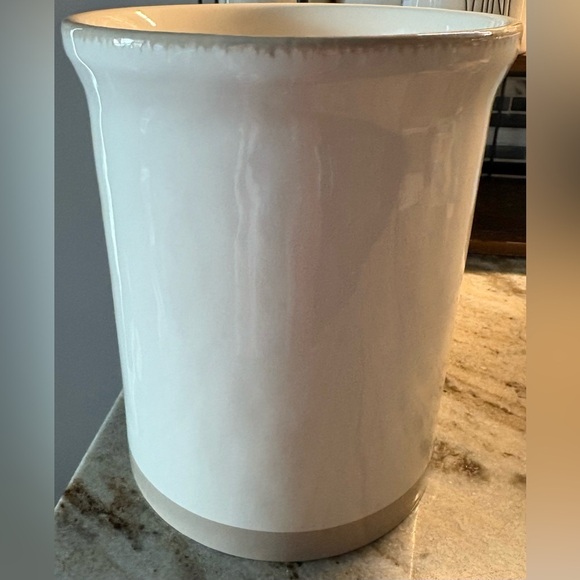 Rae Dunn White Ceramic Storage Crock with Chicken Design - Picture 3 of 3